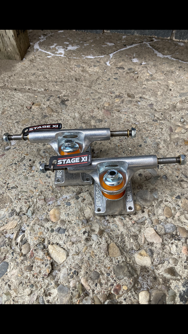 Independent Trucks T-Hanger Stage 11 109